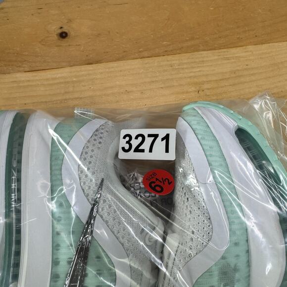 Nike Air Zoom Pegasus Premium Womens Size 6.5 Shoes White Mint Foam HQ2593-103 - Picture 9 of 9
